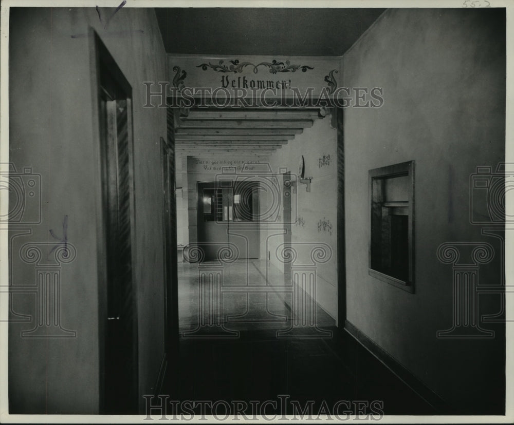 1950 Press Photo Interior of the Skaalen Sunset Home in Stoughton, Wisconsin-Historic Images