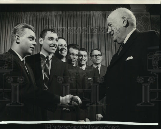 1966 Press Photo Francis X. Swietlik at Marquette University Law School Dinner - Historic Images