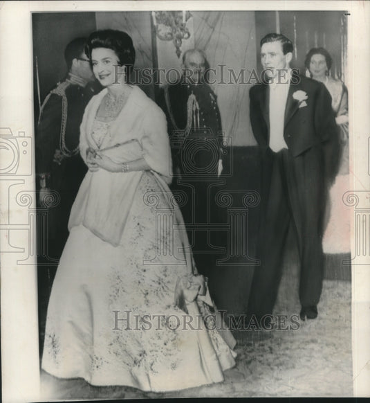 1960 Press Photo Princess Margaret and fiance Antony Armstrong-Jones in London - Historic Images