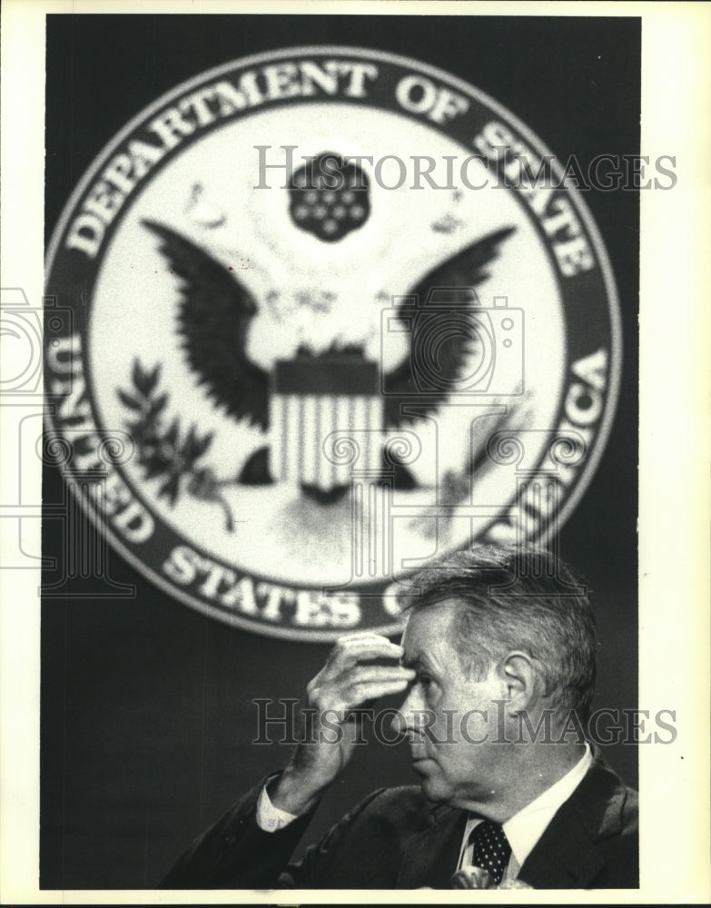 1979 Press Photo Secretary of State Cyrus Vance at State Department news meeting - Historic Images
