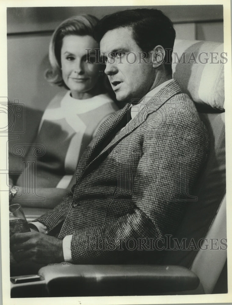 1967 Press Photo Dina Merrill and Cliff Robertson in "The Trap of Solid Gold" - Historic Images