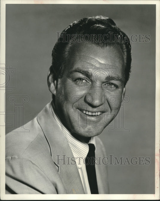 1964 Press Photo Actor Forest Tucker shown in photo, to star in "Auntie Mame." - Historic Images