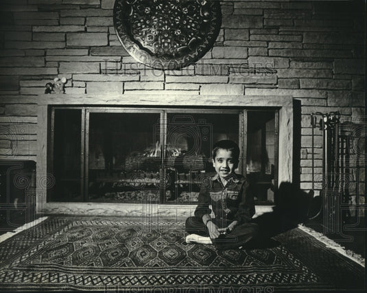 1981, Imran Ullah from Pakistan in Milwaukee awaiting heart surgery. - Historic Images