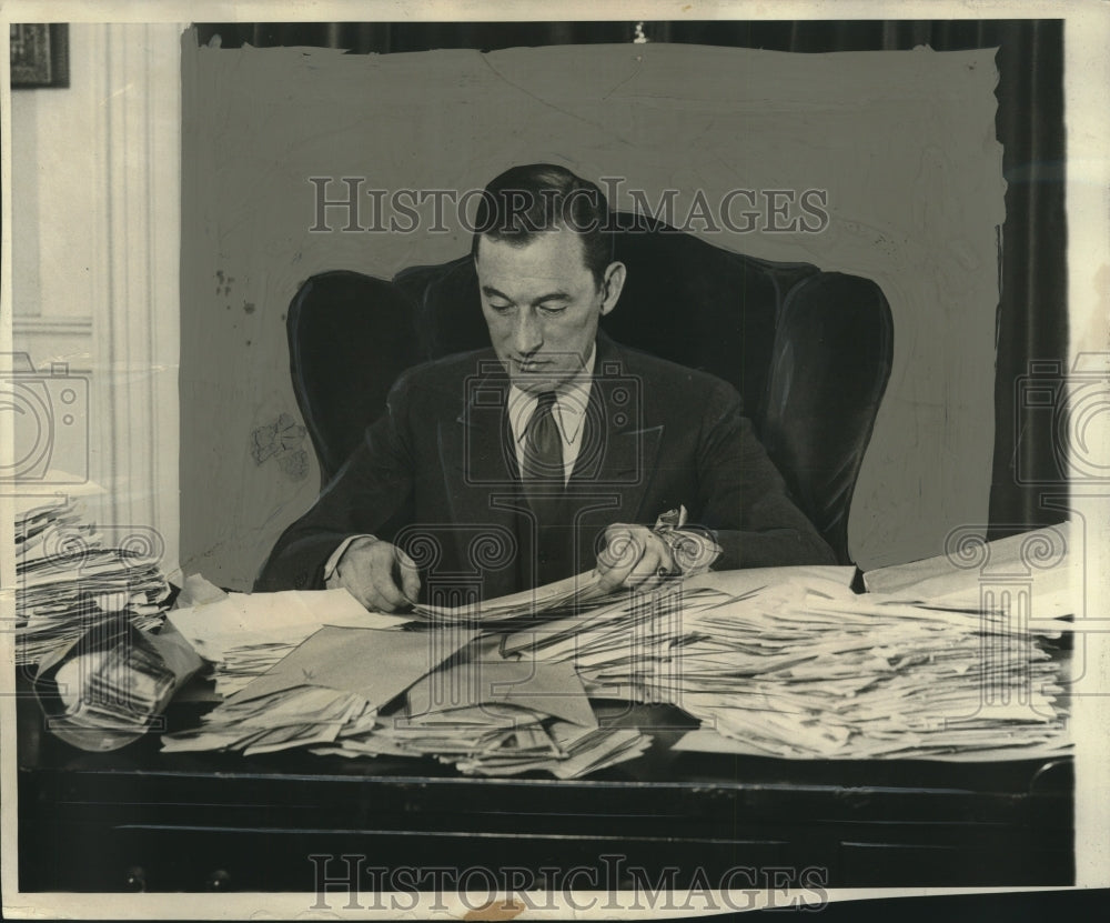 1930, Mayor James J. Walker of New York City at his desk - mjc23791 - Historic Images