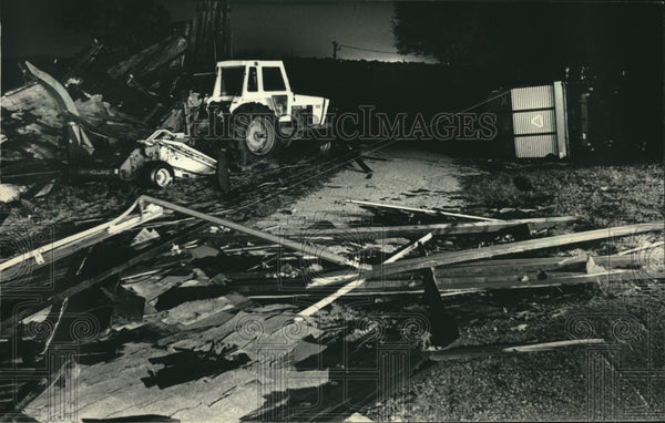 1986 Tornado aftermath in the Town of Cold Spring, Wisconsin - Historic ...