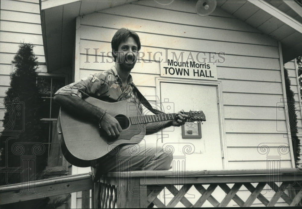 1988 Press Photo Stuart Stotts, Wisconsin Folk Singer - mjc24038- Historic Images