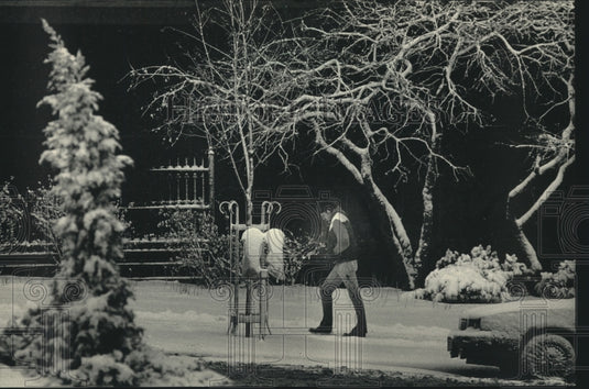 1987, University of Wisconsin-Milwaukee covered in snow - mjc24059 - Historic Images