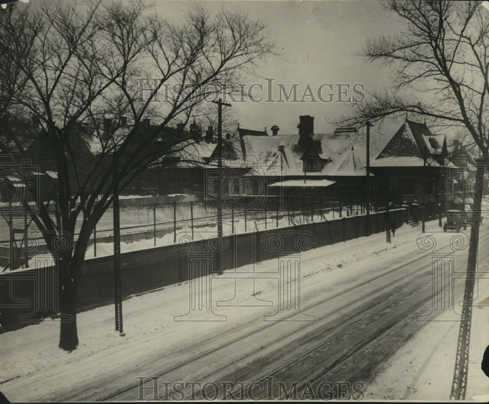 1925 Press Photo Town Church - mjc24117 - Historic Images