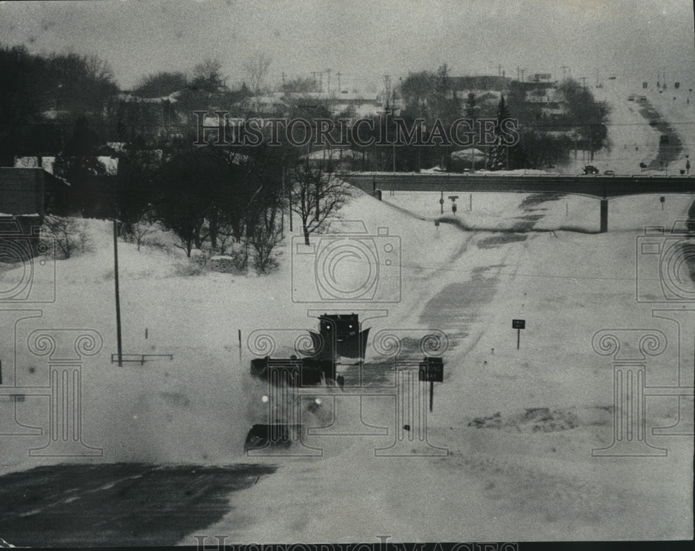 1979, Waukesha County plus clearing snow, Wisconsin - mjc24123 - Historic Images
