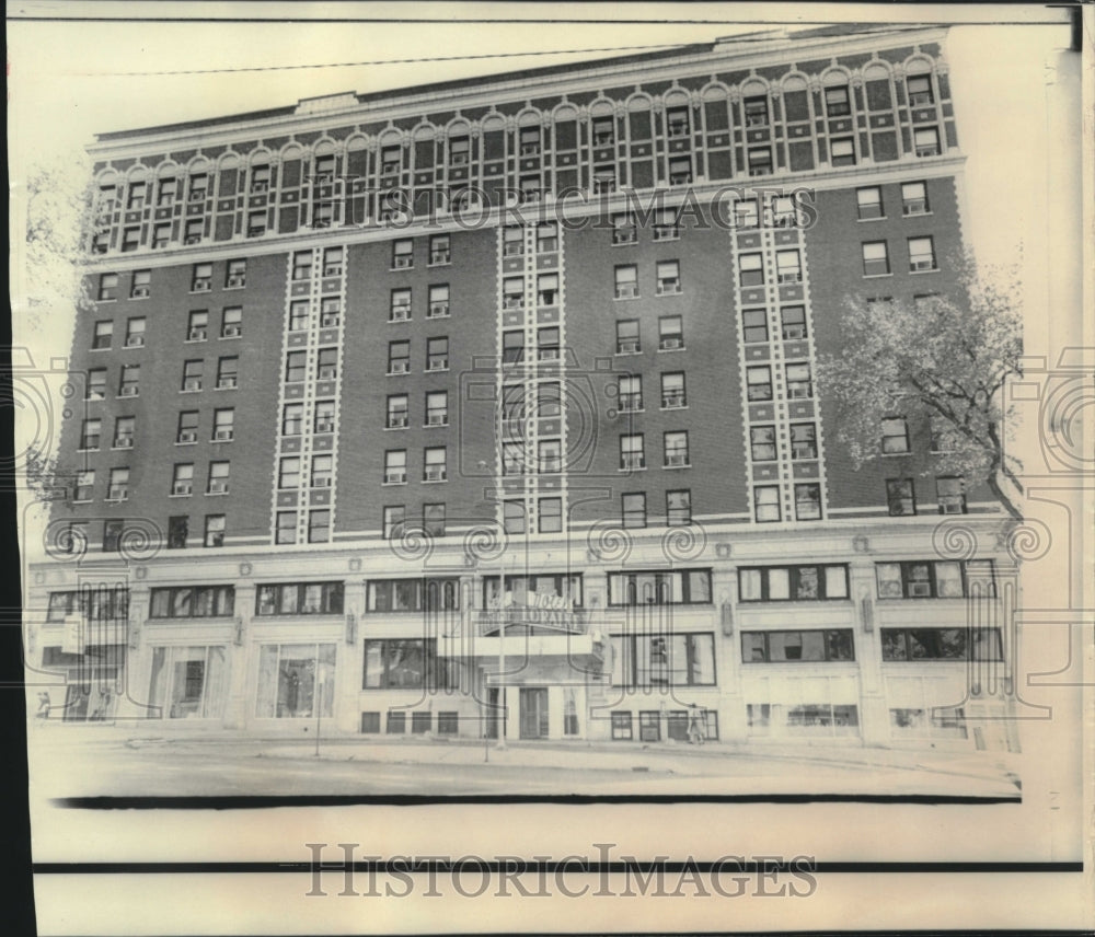1988 Exterior, front view, Loraine hotel, Madison Wisconsin - Historic Images