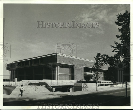 1969 Press Photo Steinbach Library in Madison, WIsconsin - mjc24190 - Historic Images