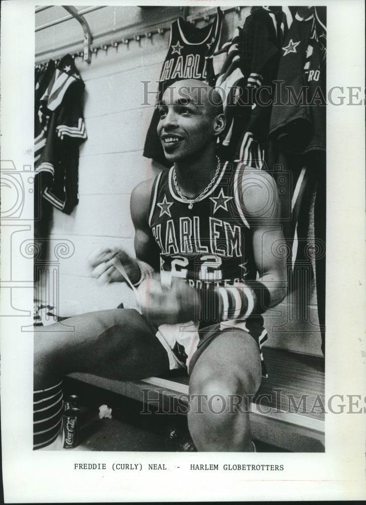 1974 Press Photo Freddie &quot;Curly&quot; Neal of the Harlem Globetrotters - mjc24444 - Historic Images