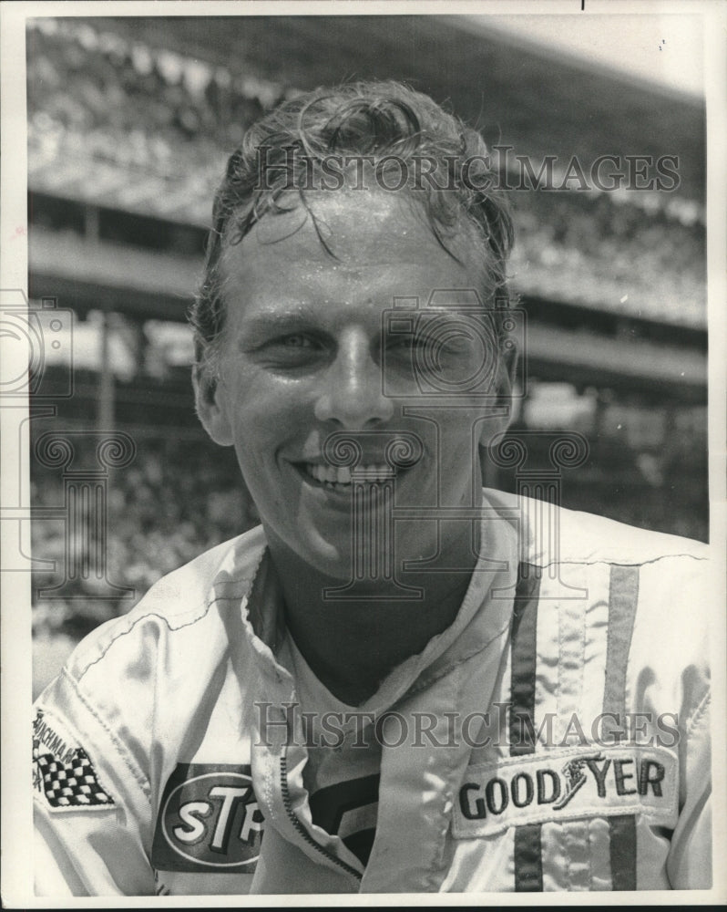 1969 Press Photo A happy Bruce Walkup, Race Driver. - mjc24543 - Historic Images