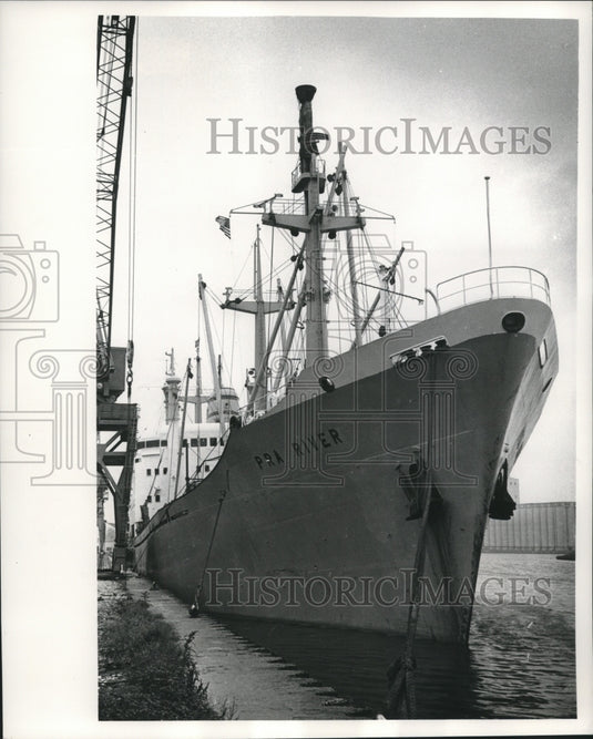 1963 Press Photo African Ship Pra River Docked At Jones Island - mjc24618 - Historic Images