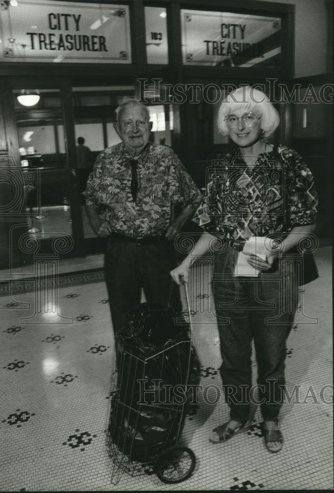 1993, Deanna Schlieter, Willie Schlieter at City Treasurer, Milwaukee - Historic Images