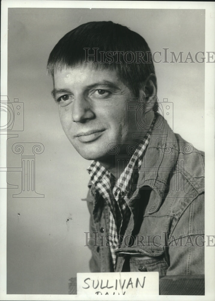 1978 Paul Sullivan, lighting designer from Marquette University - Historic Images