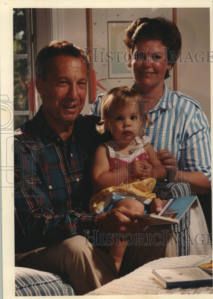 1989, Federal Judge John Shabaz with wife Patricia & daughter Emily - Historic Images