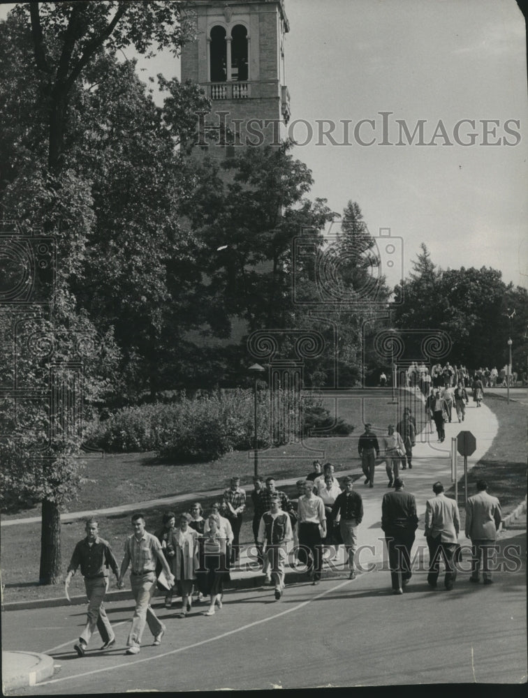 1956, University of Wisconsin, Madison campus is beautiful in autumn - Historic Images