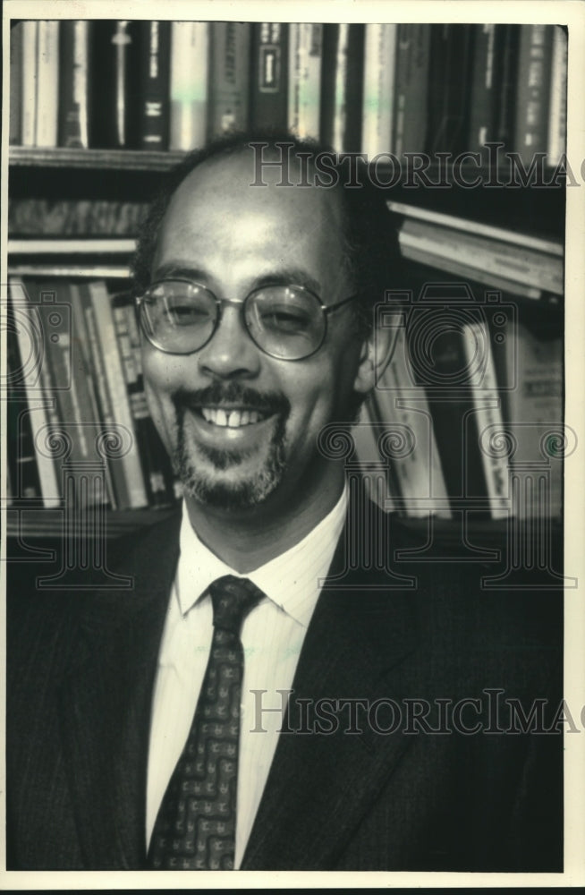 1988 Milwaukee School Superintendent Robert S. Peterkins - Historic Images