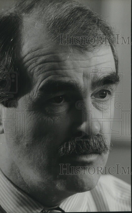 1994 President of Broadcasting New World Television Robert E. Selwyn - Historic Images