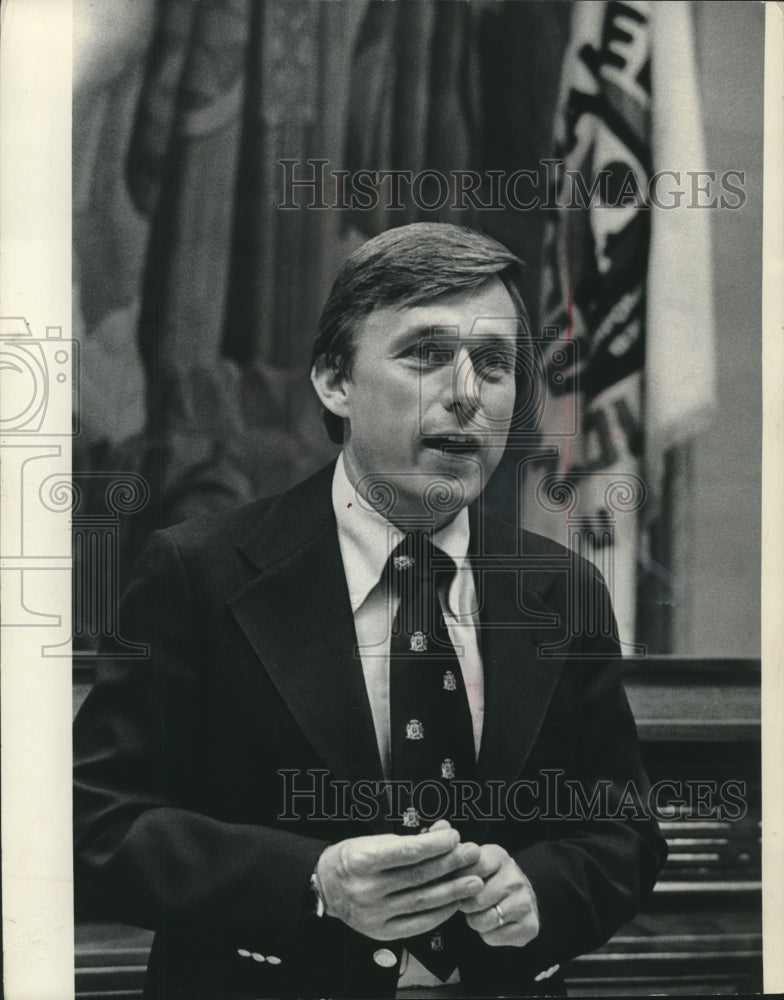 1977, Acting Governor for state of Wisconsin, Martin Schreiber. - Historic Images