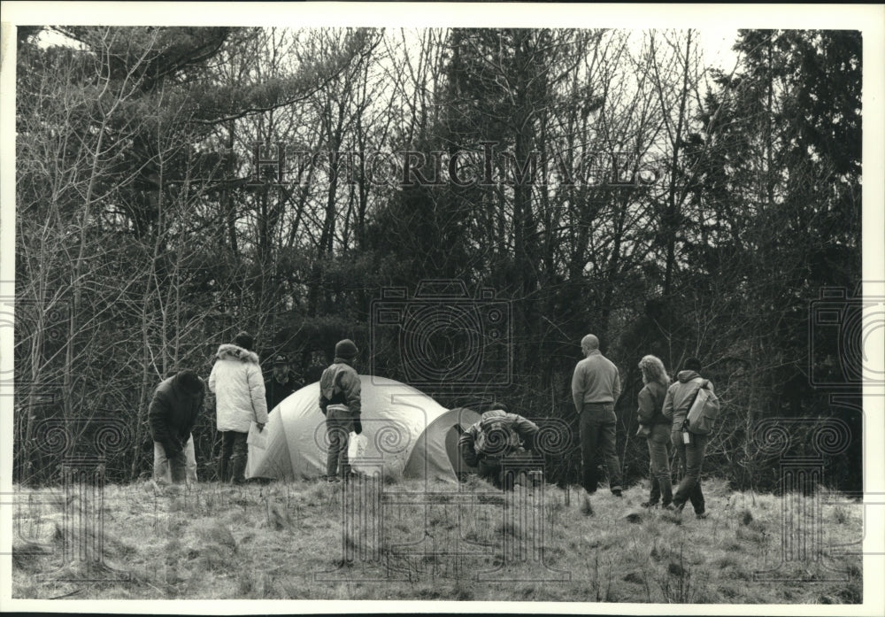 1993, Onlookers check out tent, Schlitz Audubon Center - mjc25408 - Historic Images