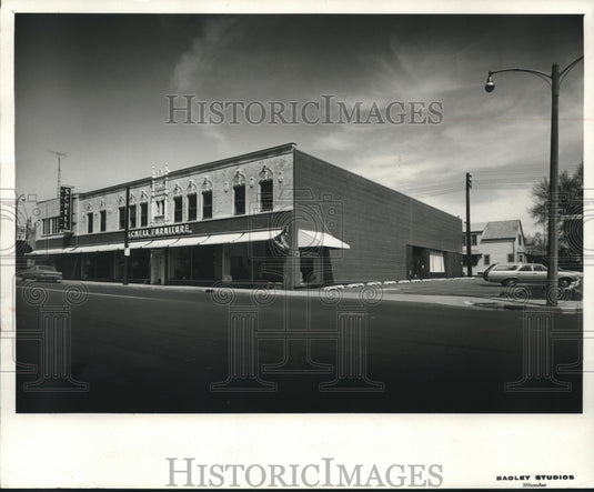 1966 Press Photo Schell Furniture Inc expands floor space, Milwaukee - mjc25465 - Historic Images