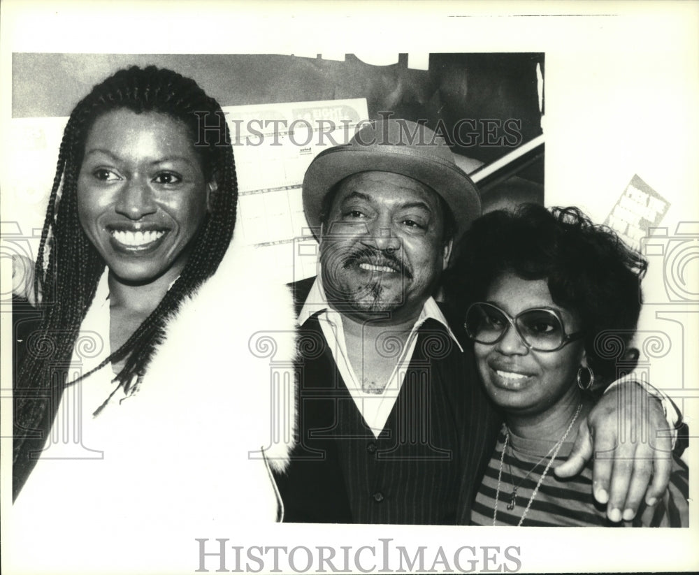 1982, Curtis Sharp, New York Lottery winner, with wife and girlfriend - Historic Images