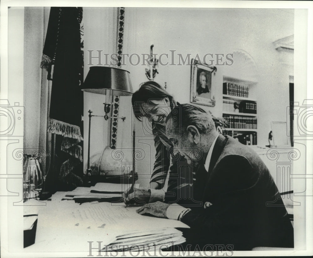 1973, Lyndon Johnson in his office with Doris Kearns - mjc25637 - Historic Images