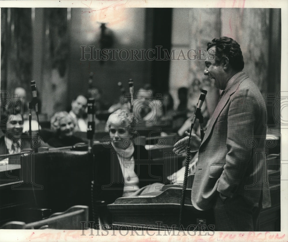 1979 Press Photo Representative John C. Shabaz of New Berlin speaks at assembly - Historic Images