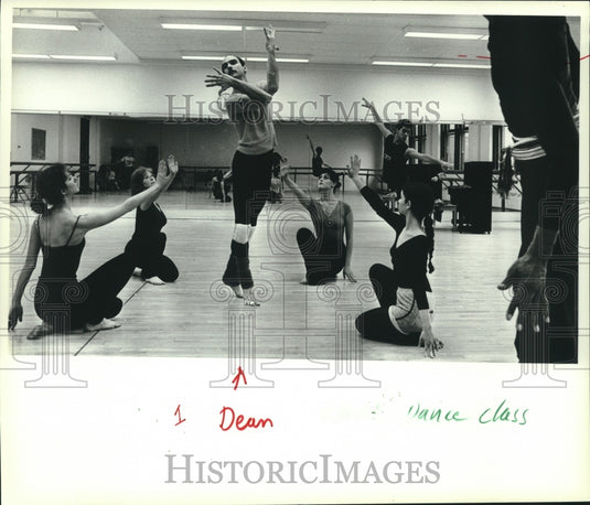 1983, Dance Class at the University of Wisconsin-Milwaukee - Historic Images