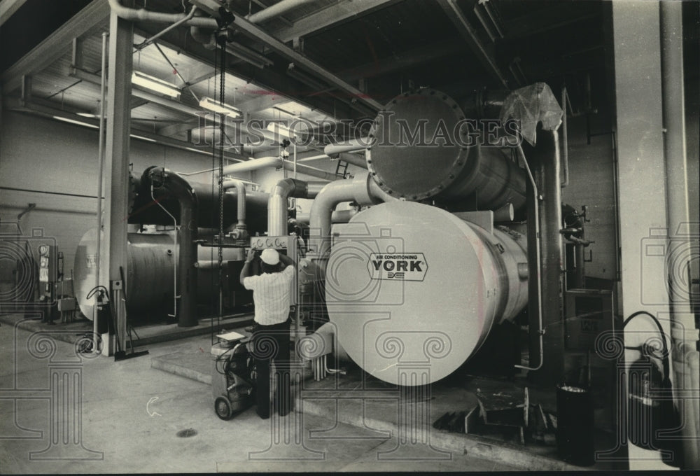 1979, Water Tanks at the University of Wisconsin-Milwaukee - Historic Images