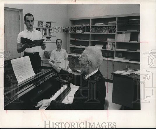 1962, Teacher and students at fine arts building, UWM, Wisconsin. - Historic Images
