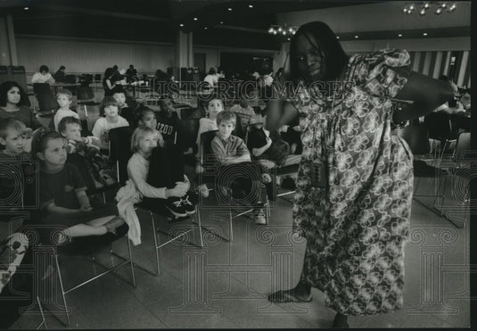 1994, Rose Onama presents to students, African Market Days, Milwaukee - Historic Images