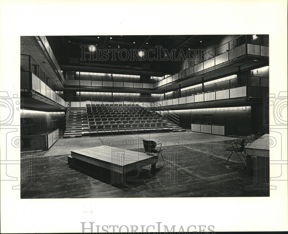1983, New Center for the Arts at University Wisconsin Platteville - Historic Images