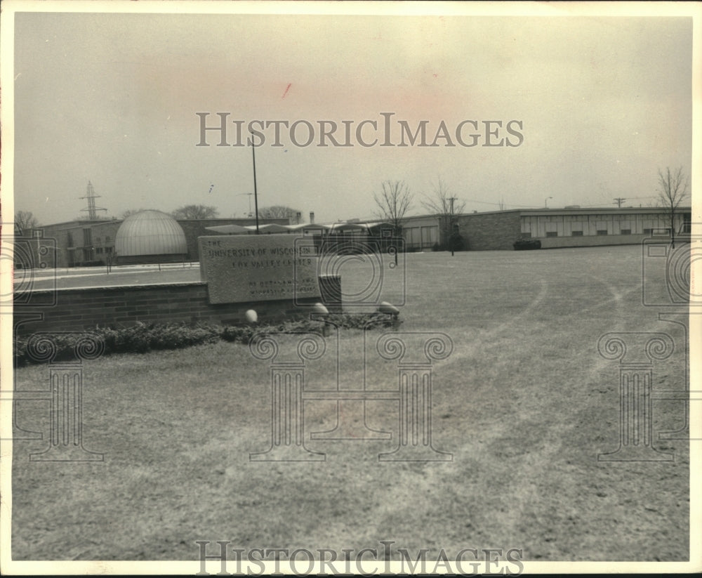 1968 Press Photo University of Wisconsin Fox Valley Center, Winnebago County - Historic Images