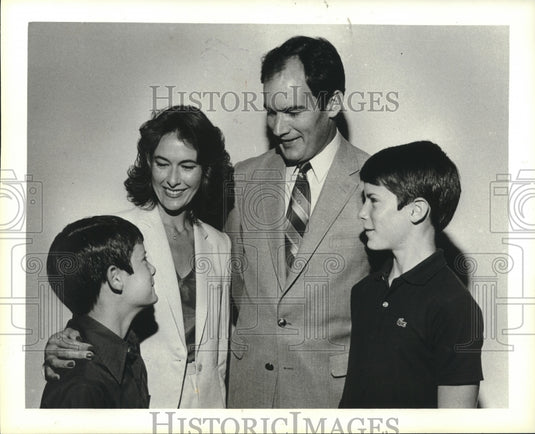 1982, Wauwatosa's New Superintendent Maurice E. Sullivan With Family - Historic Images