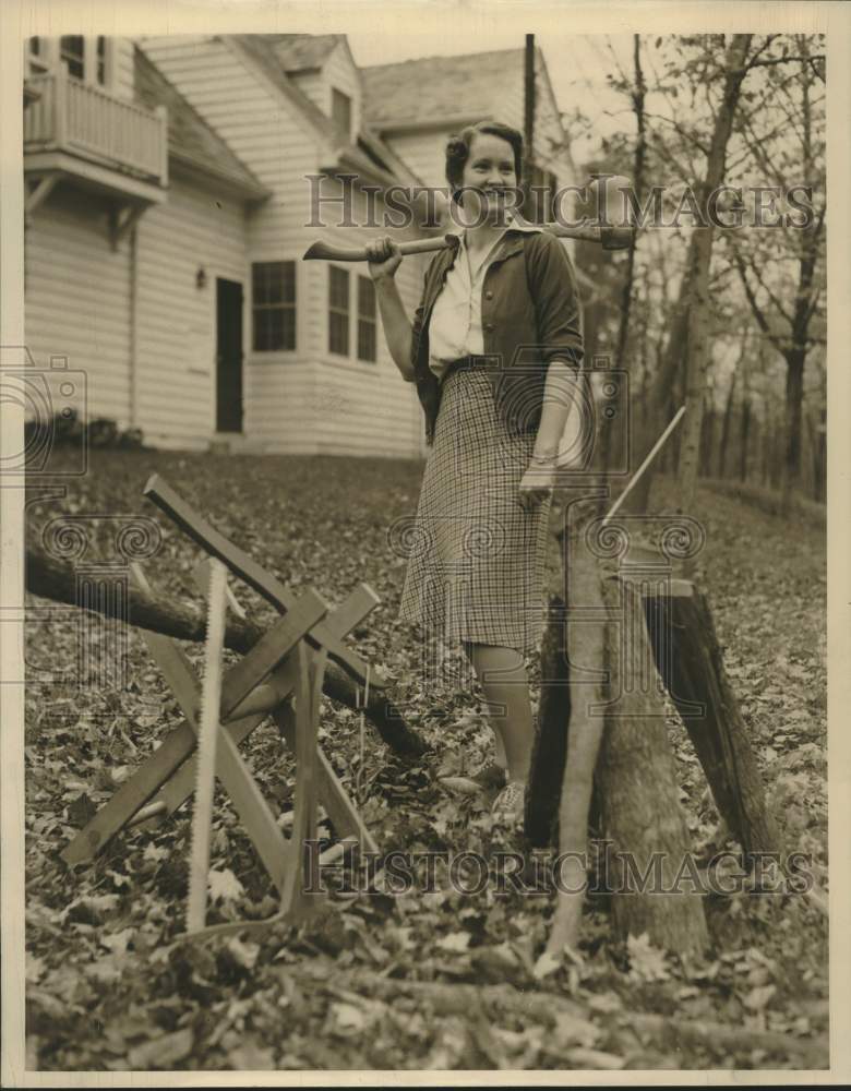 1941, Mrs. C. Morse Puls behind the house - mjc25952 - Historic Images