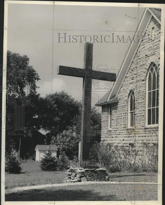 Press Photo Sturgeon Bay, memorial site of the song "The Old Rugged Cross", - Historic Images