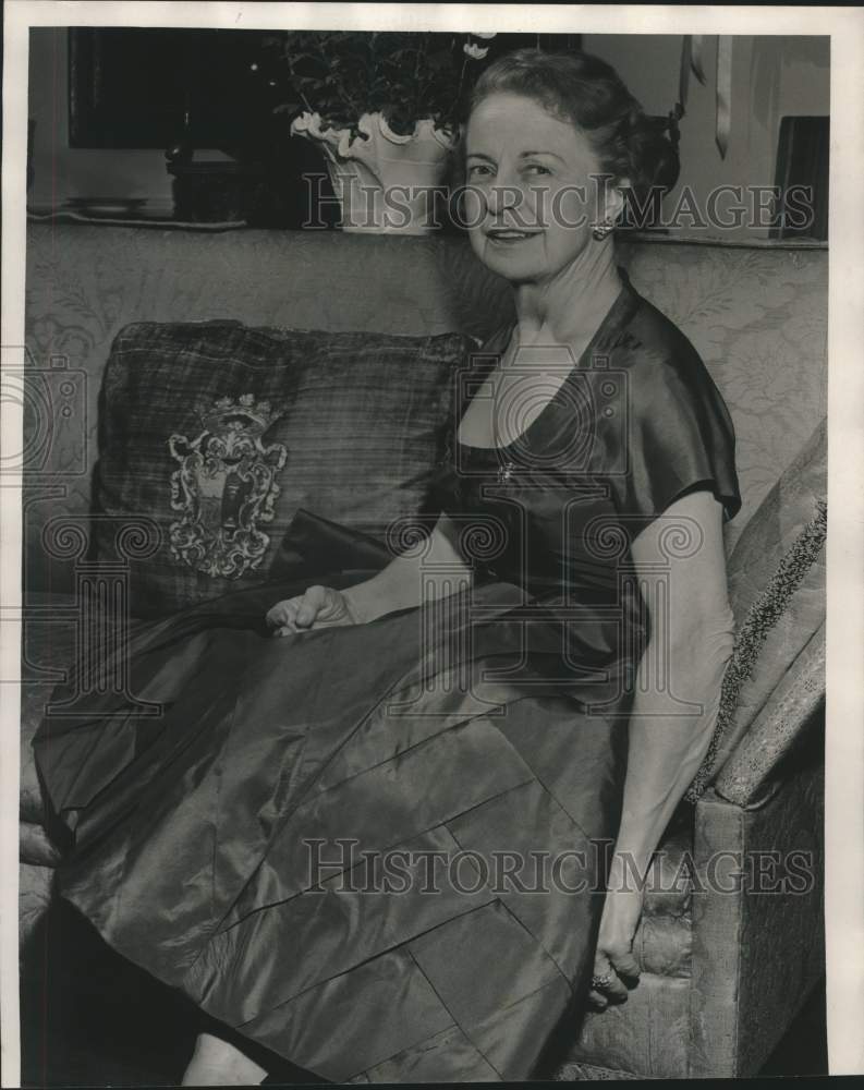 1954, Mrs. Lloyd Raymond Smith - mjc26107 - Historic Images