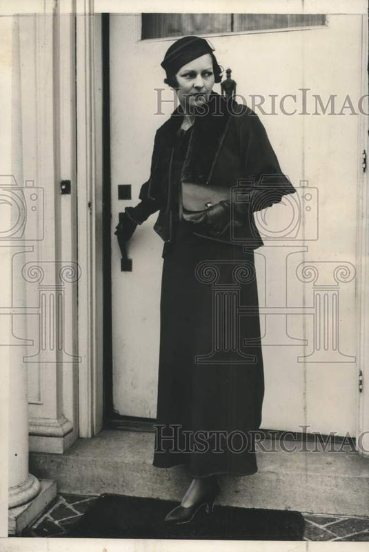 1934, Jean Stotzer visiting her parents, Wisconsin - mjc26151 - Historic Images