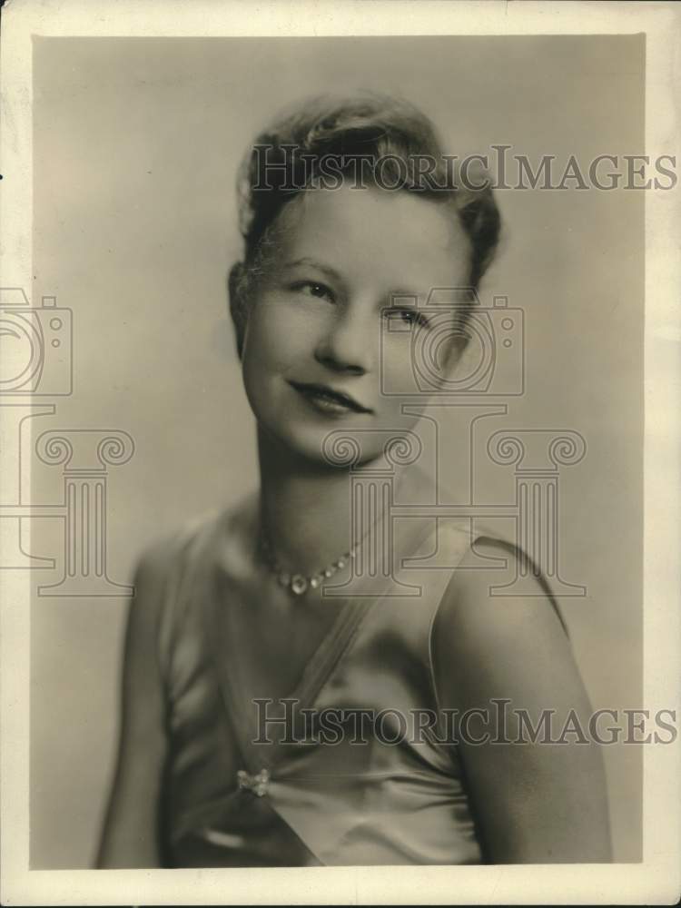 1932, Milwaukee-Nancy Jane Conger, active in social events & dances - Historic Images