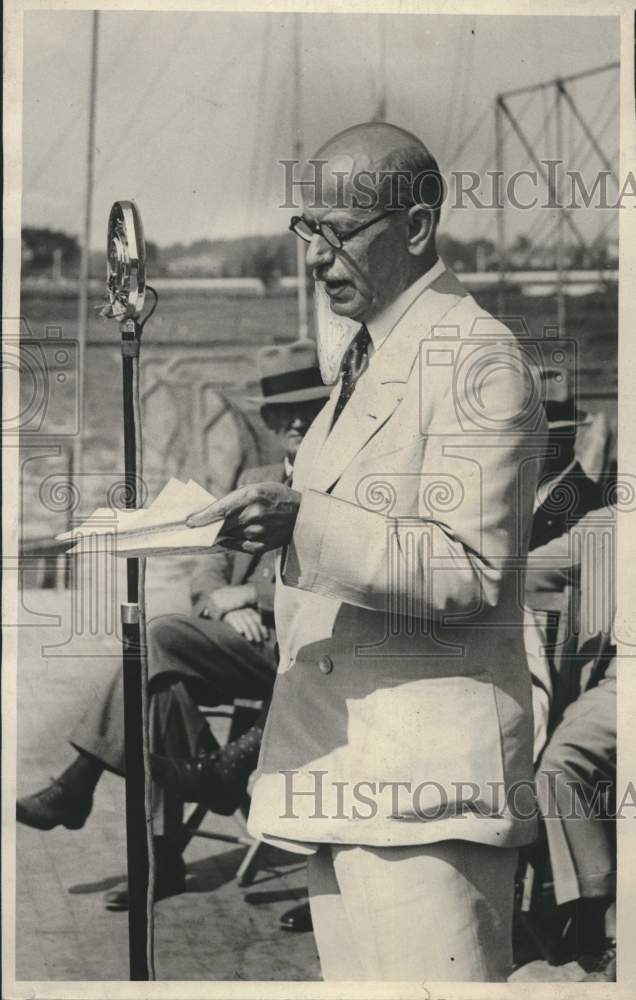 1933 Wisconsin Governor Albert G. Schmedeman at the State Fair-Historic Images