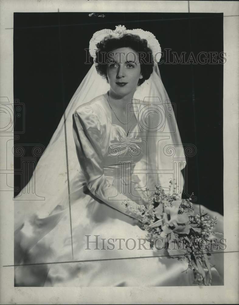 1947, Wedding of Miss Betty Hackett, reception at the Wisconsin club. - Historic Images