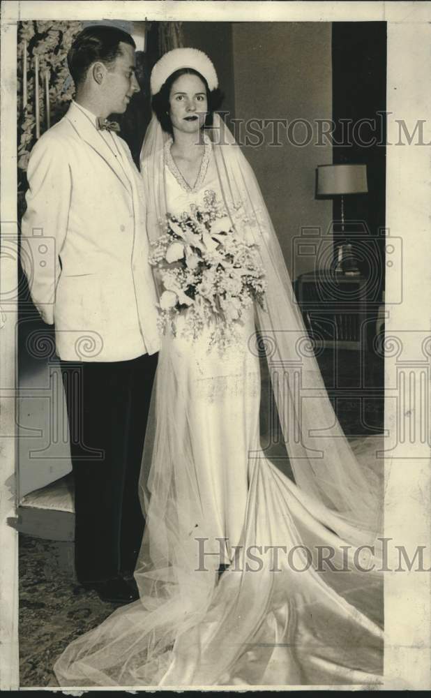 1957 Press Photo Wedding of Clifford Brooks Stevens and Alice Kopeier, Milwaukee - Historic Images