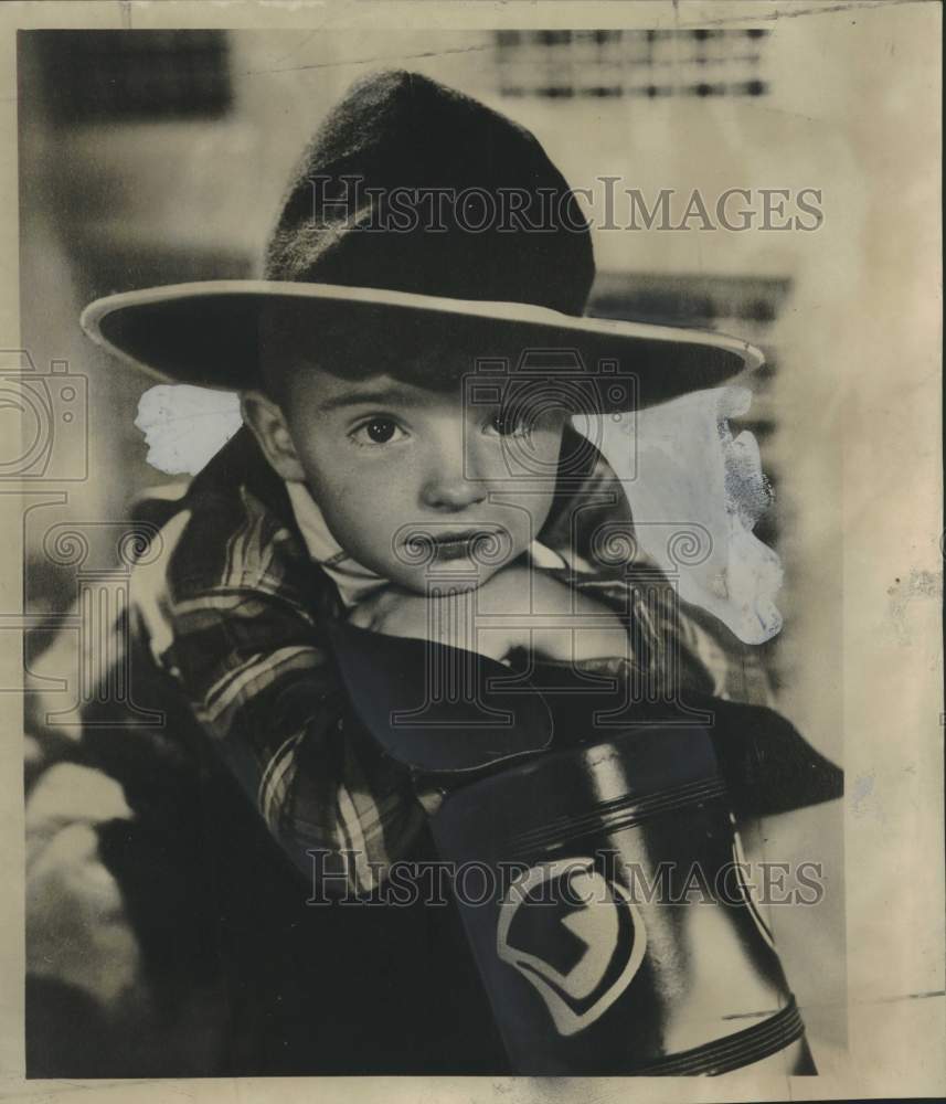 1943 Press Photo David Brooks Stevens, 4, attends Milwaukee Country Day school.- Historic Images