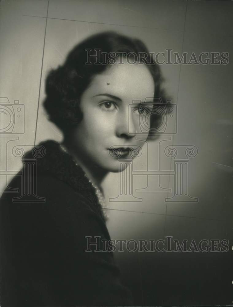 1937, Alice Kopmeier, now Mrs. Brooks Stevens - mjc26423 - Historic Images