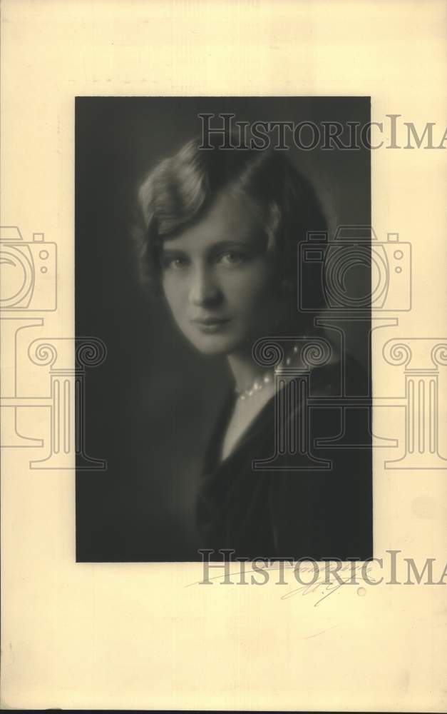 Press Photo Mrs. Richard W. Werner, Milwaukee Society - mjc26449 - Historic Images