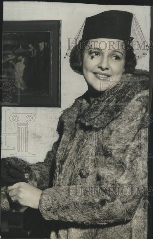 1937, Mrs. J. Herbert Stone, Milwaukee society - mjc26537 - Historic Images