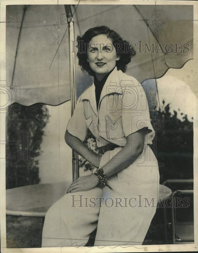 1939, Ruth Joy Stone in Miami Beach, Florida - mjc26545 - Historic Images